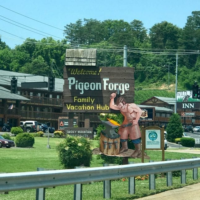 Welcome to Pigeon Forge sign