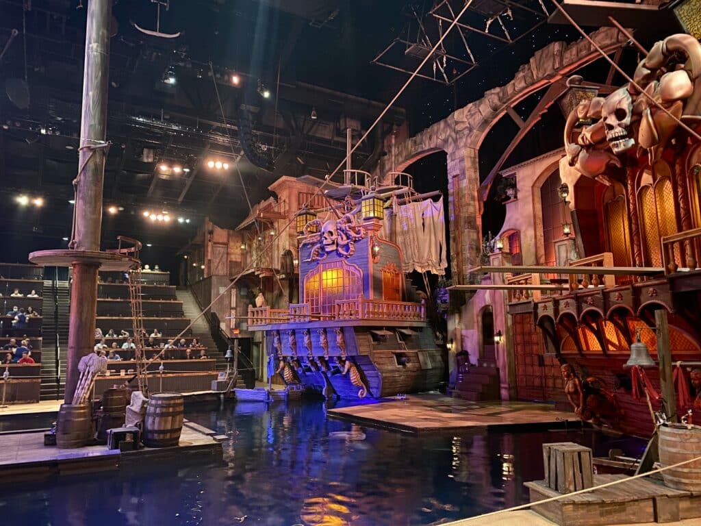 Scene setting for Pirates Voyage dinner show