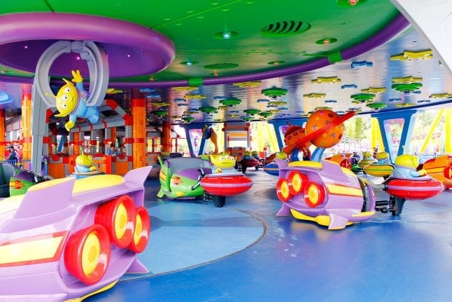 Alien Swirling Saucers Ride in Toy Story Land