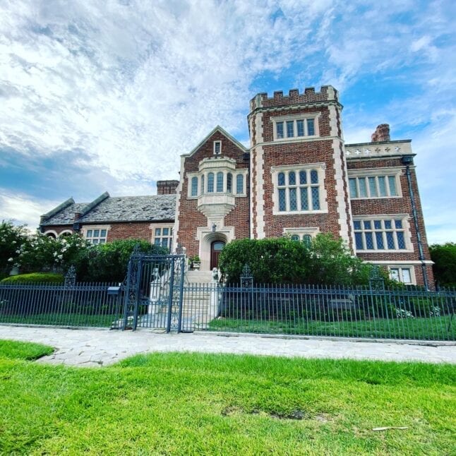 Historic home on Go Tuk'n Tour of Jacksonville Florida